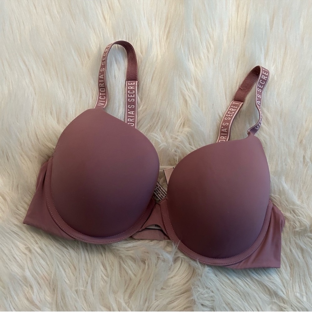 Victoria’s Secret full coverage push-up bra